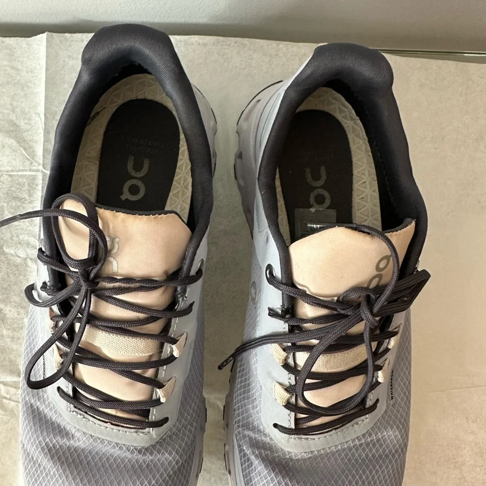 On Cloudvista Waterproof Trail Shoe - Picture 8 of 10